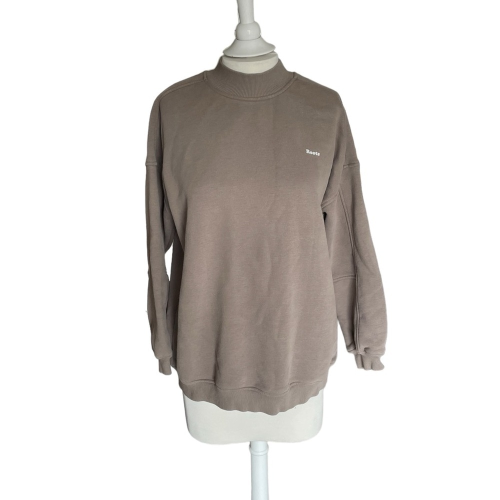 Roots Sweater Size M